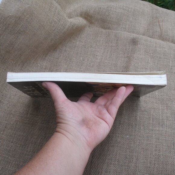 Folk Art Woodcarving 823 Detailed Patterns Book Bridgewater - Picture 8 of 16